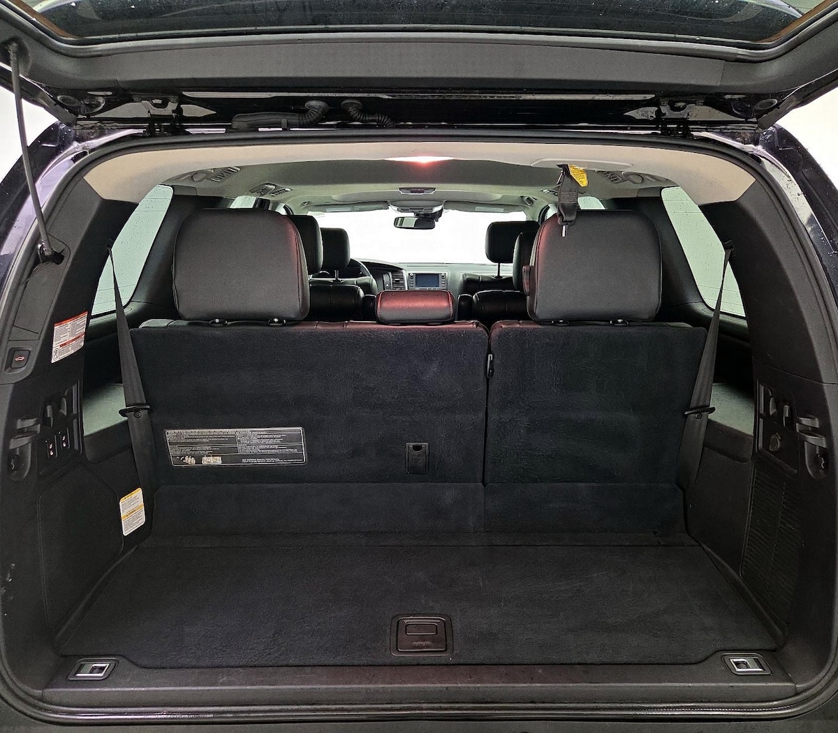 Trunk/Cargo (Seats Up)
