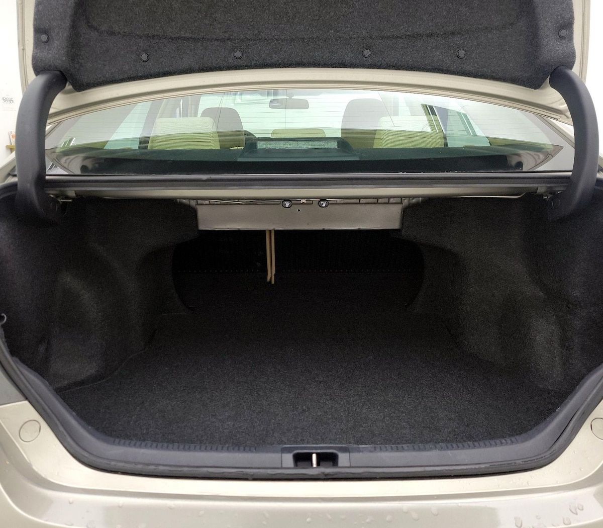 Trunk/Cargo (Seats Up)