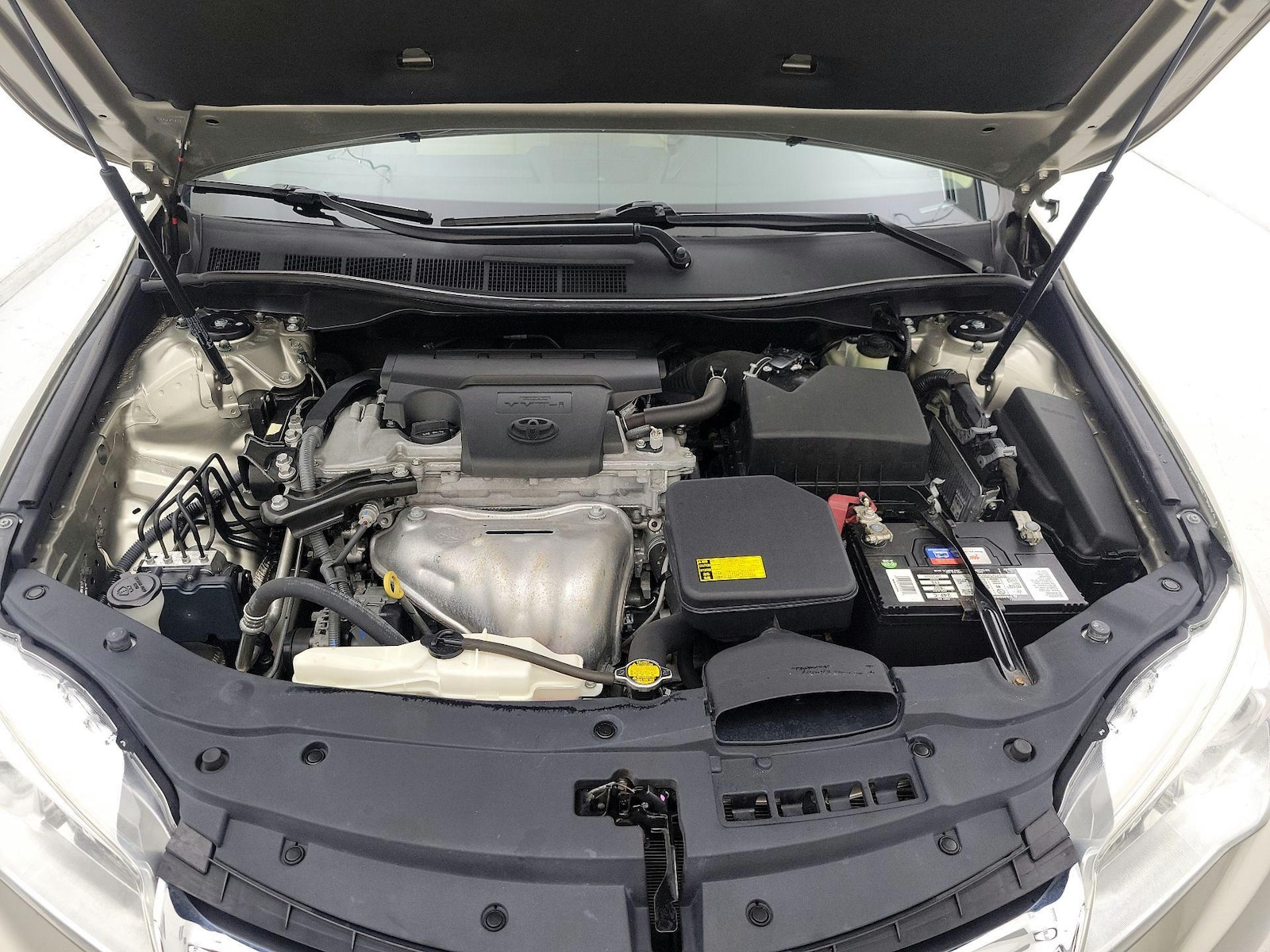 2015 Toyota Camry LE - Photo 22