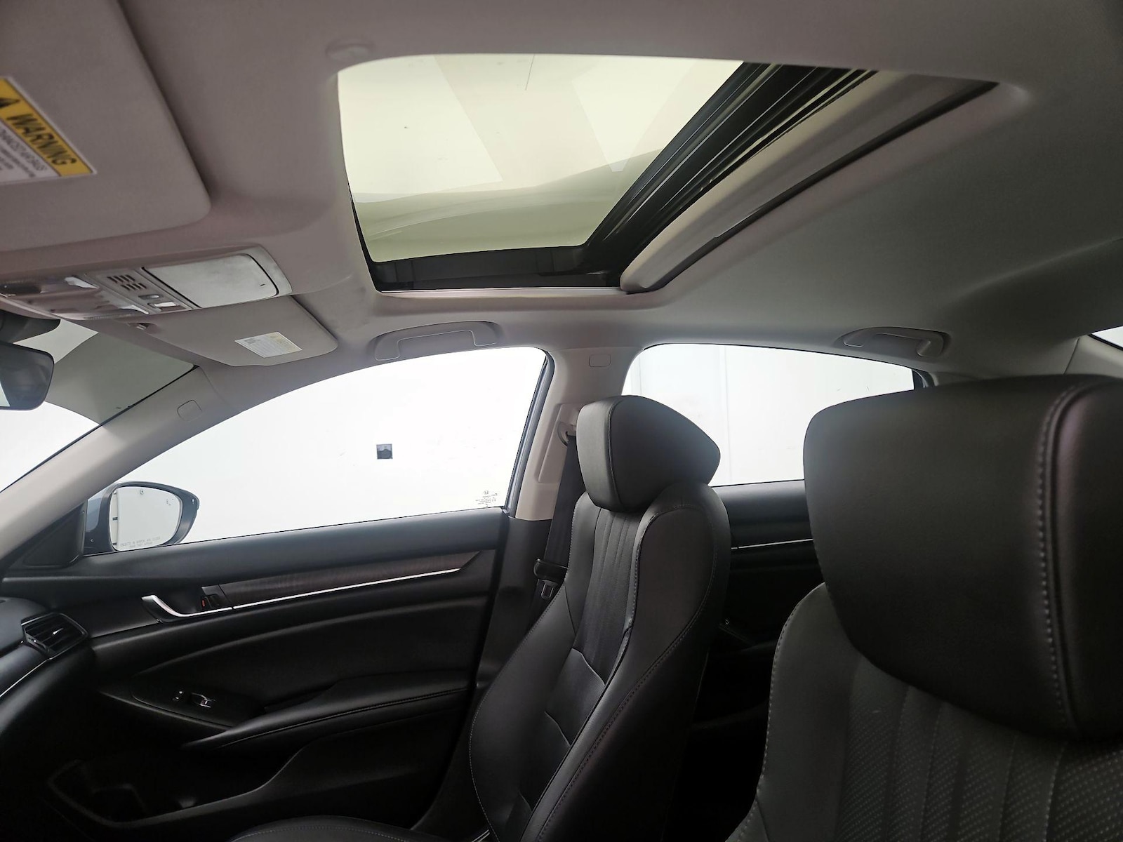 Sunroof(s) & Overhead Airbags
