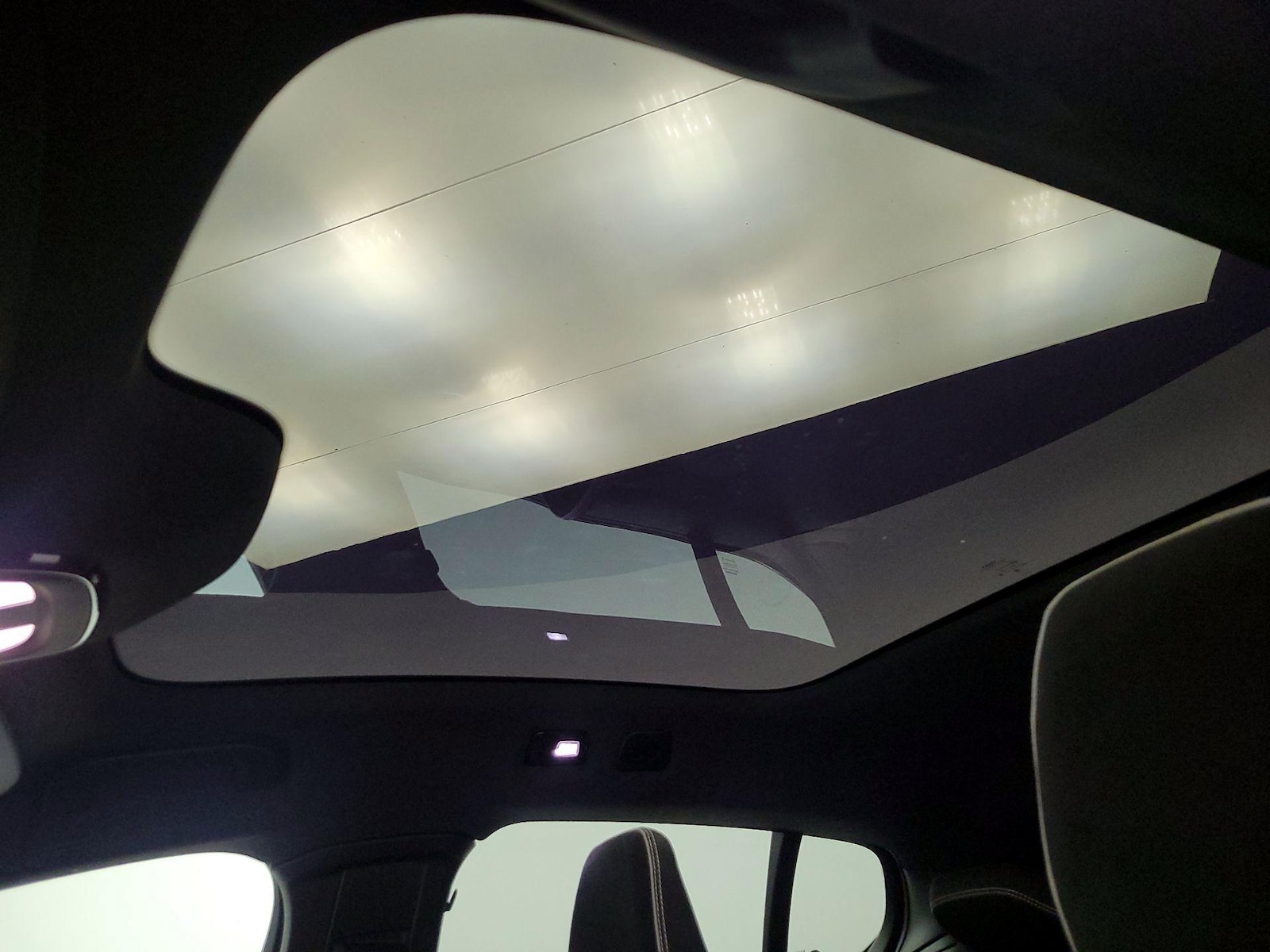 Skylight(s) & Overhead Airbags