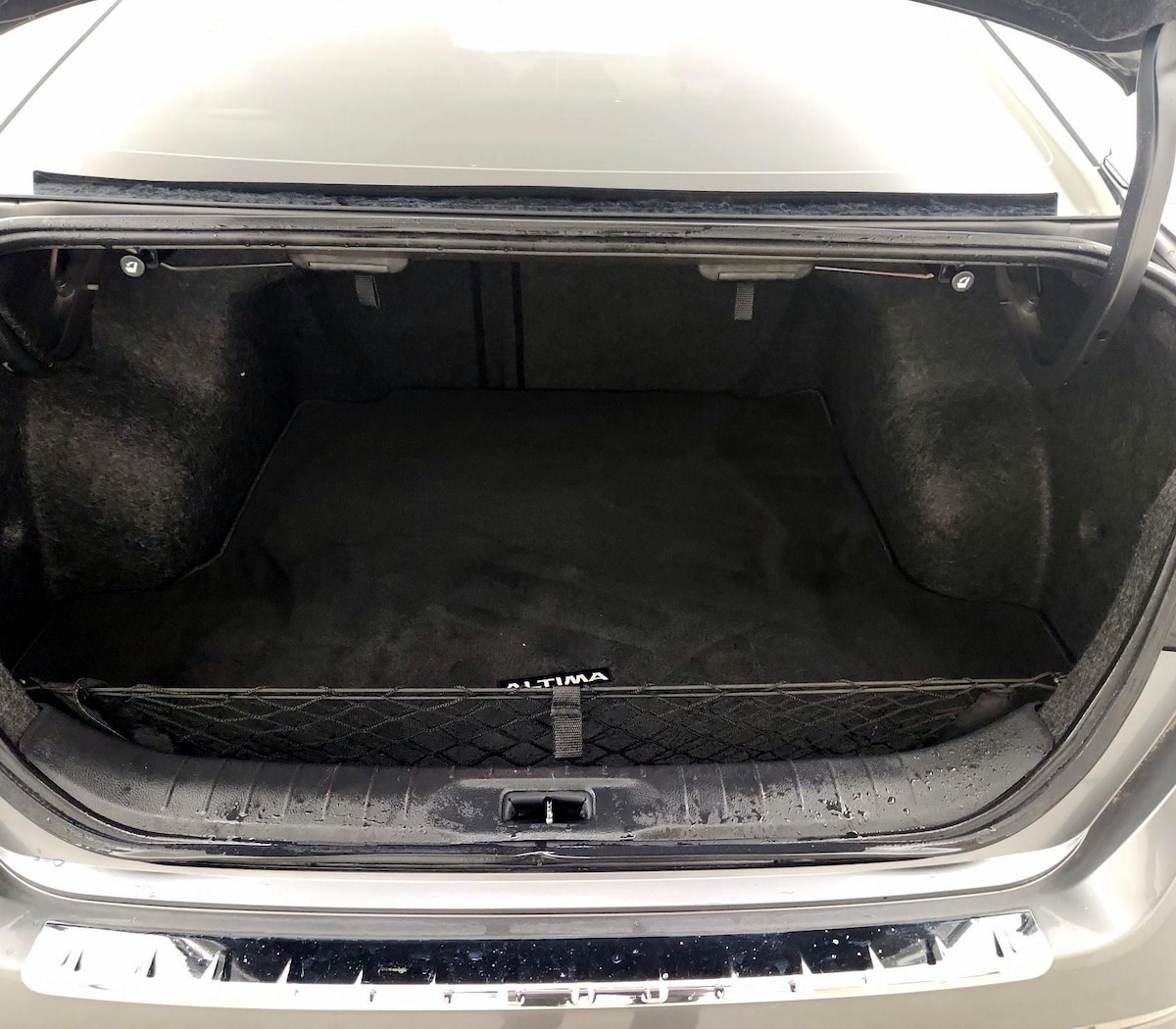 Trunk/Cargo (Seats Up)