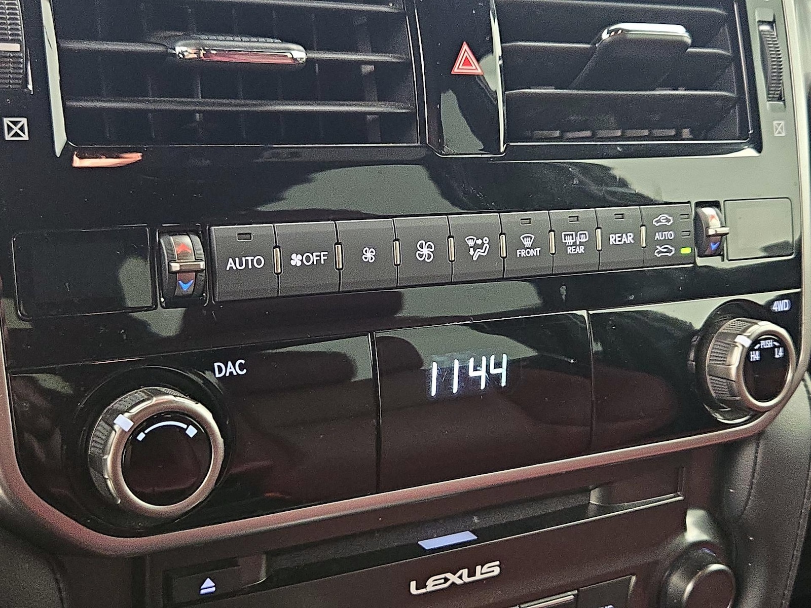 2023 Lexus GX PREMIUM - Photo 18