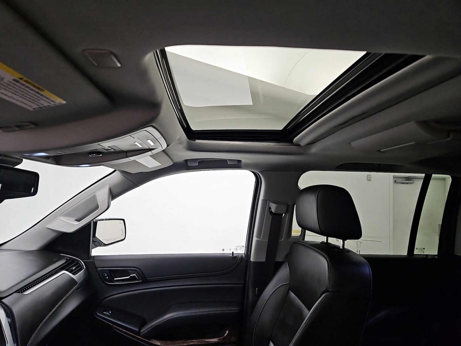 Sunroof(s) & Overhead Airbags