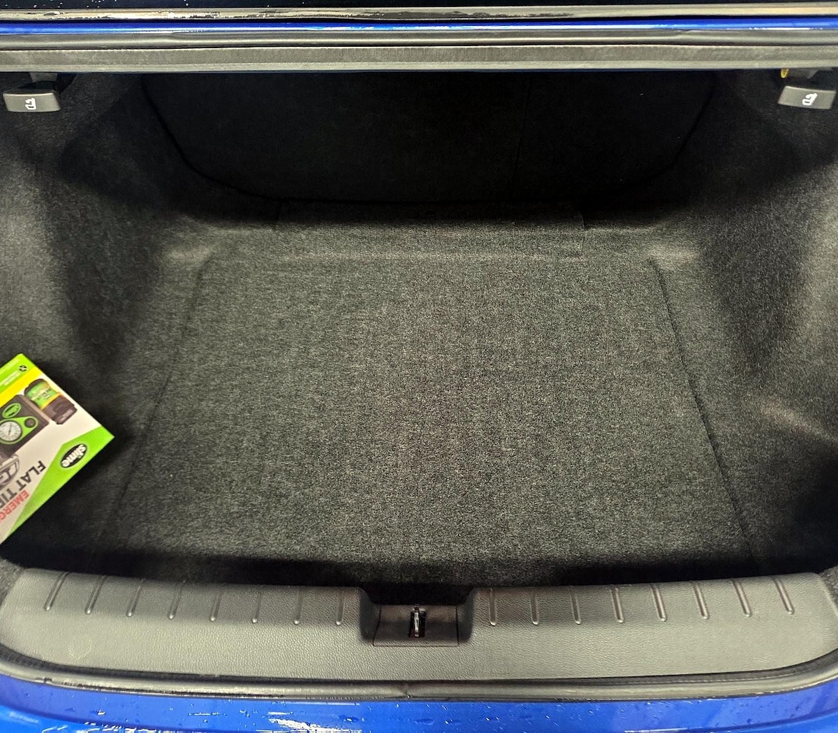 Trunk/Cargo (Seats Up)