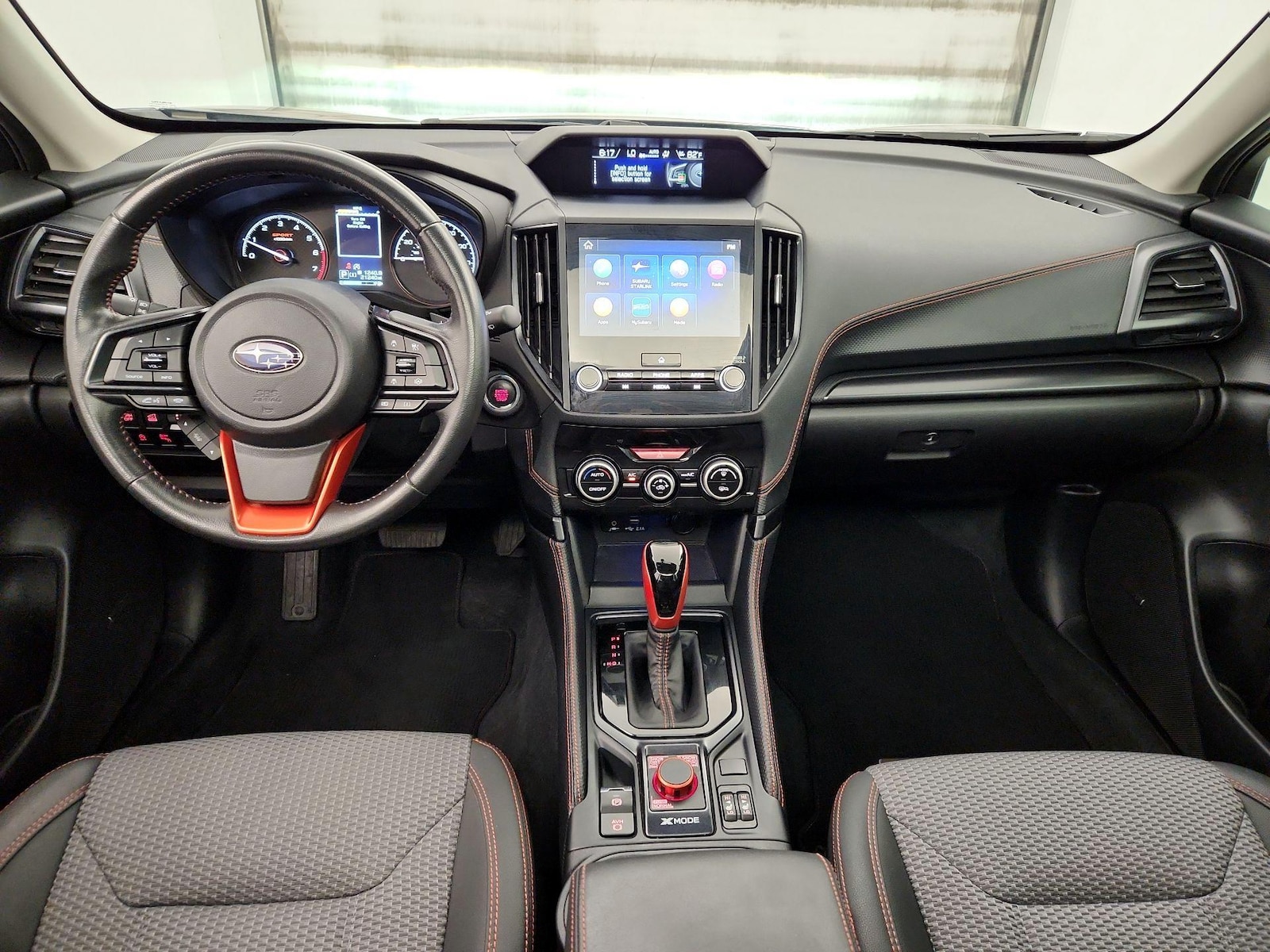 Apple CarPlay® & Android Auto™