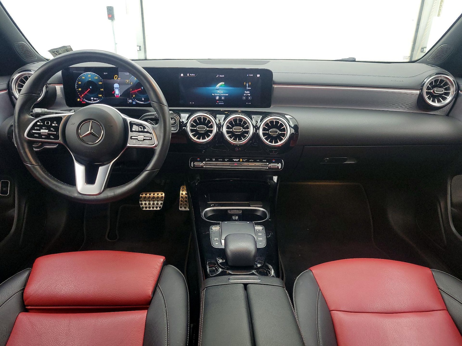 Apple CarPlay® & Android Auto™