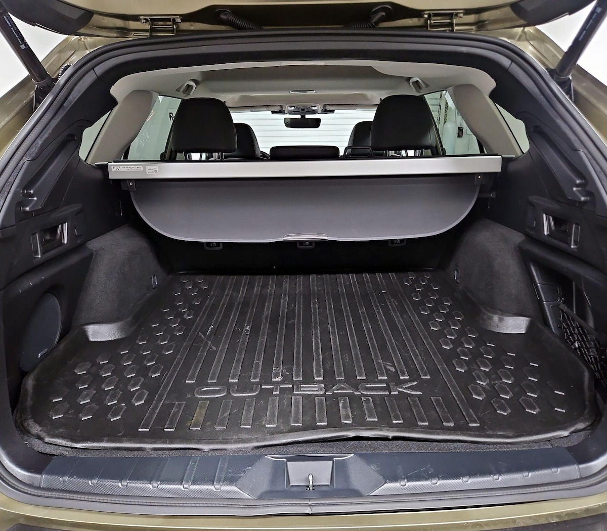 Trunk/Cargo (Seats Up)