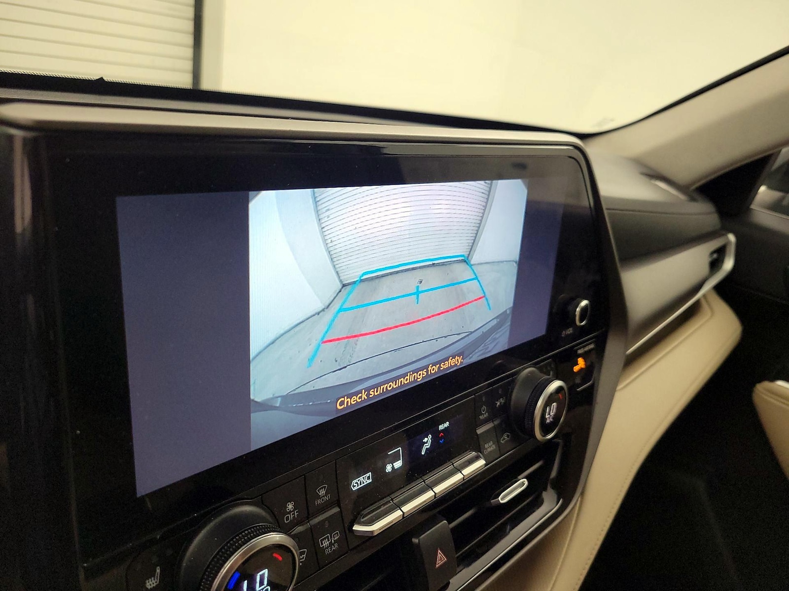 2023 Toyota Highlander XLE - Photo 15