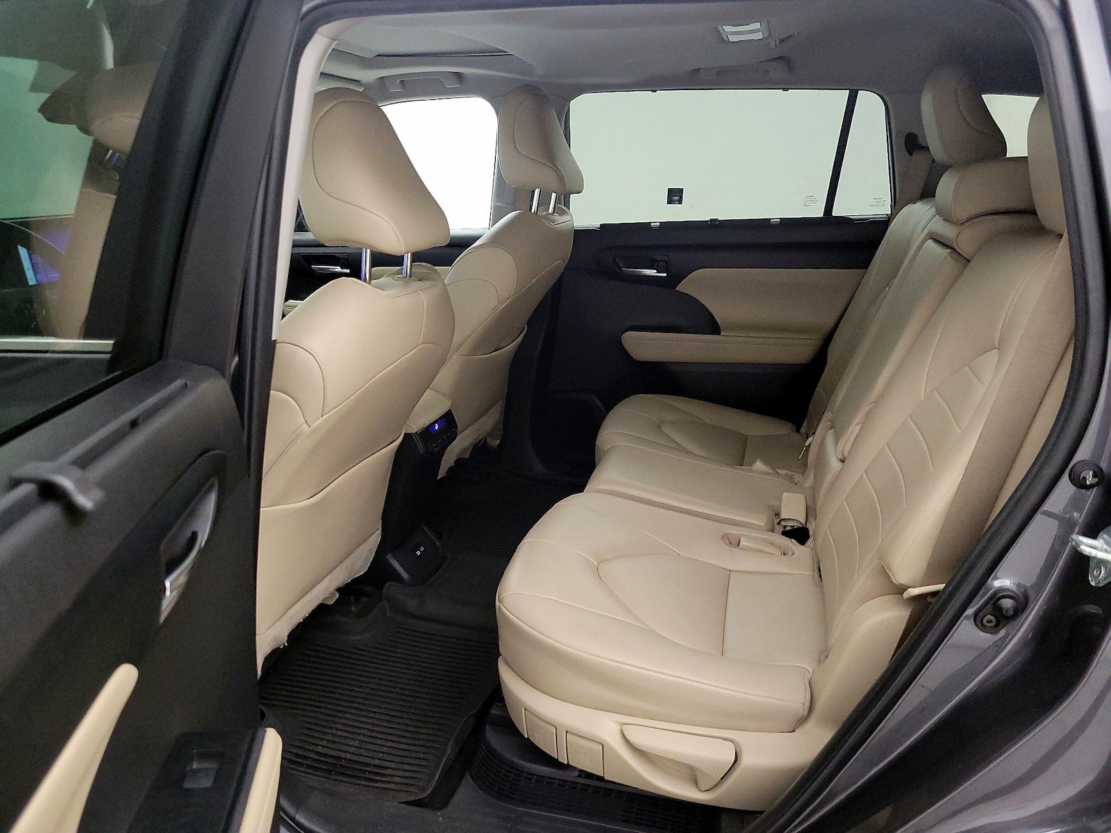 2023 Toyota Highlander XLE - Photo 20