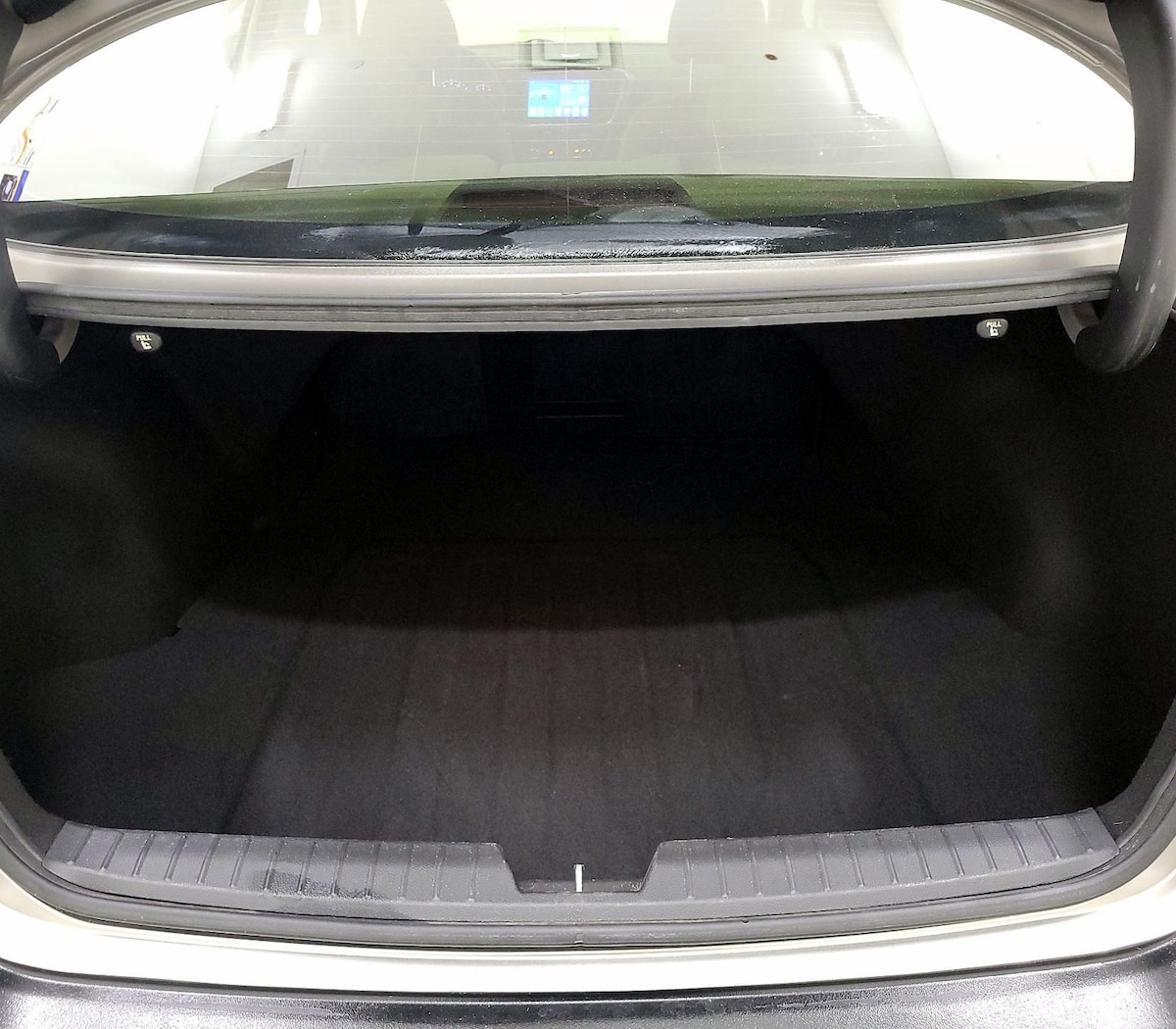 Trunk/Cargo (Seats Up)