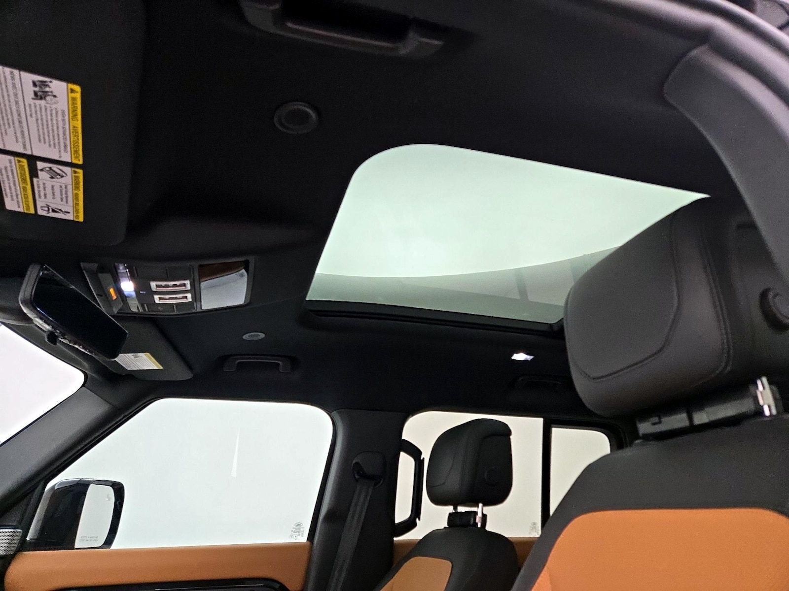 Panoramic Sunroof & Skylight(s)