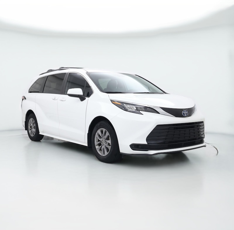 2024 Toyota Sienna Hybrid LE