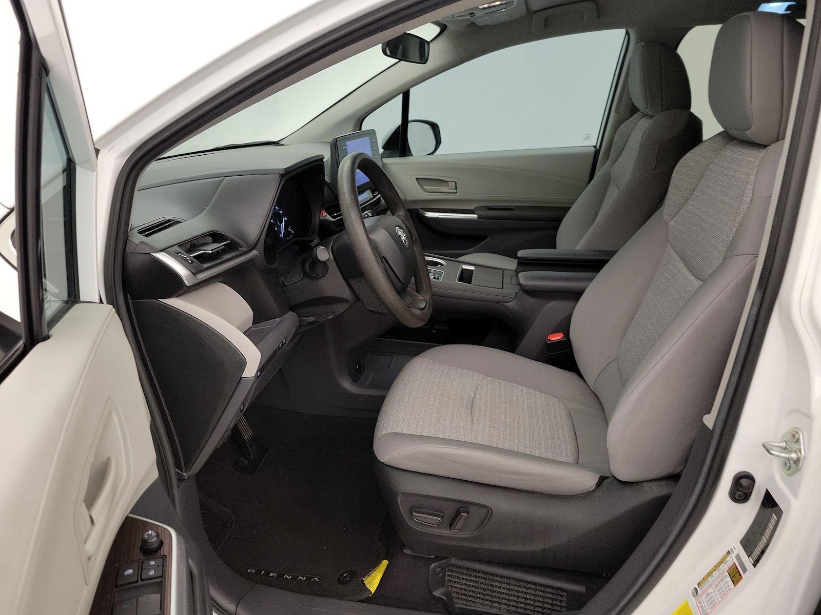 Power Seat(s) & Side Airbags