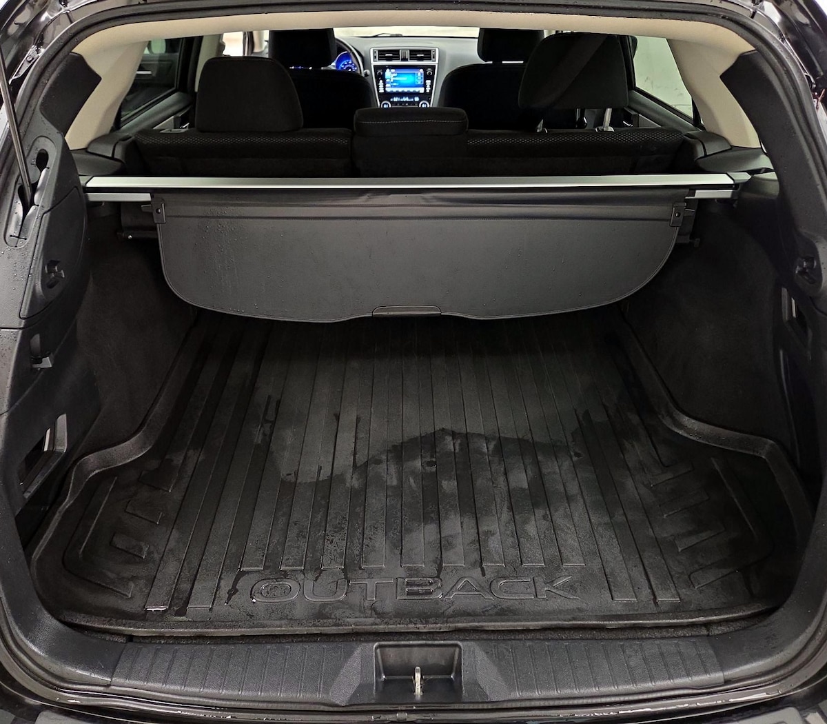 Trunk/Cargo (Seats Up)