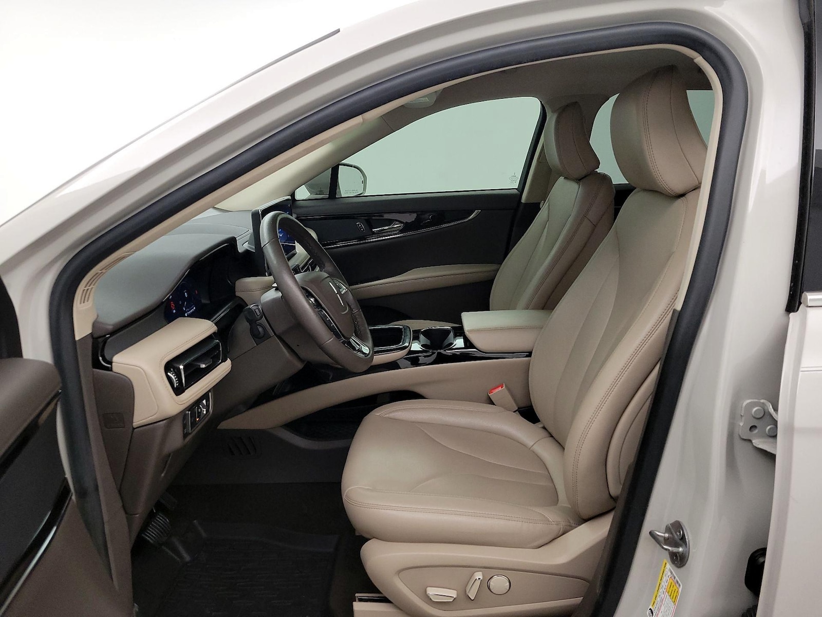Power Seat(s) & Leather Seats