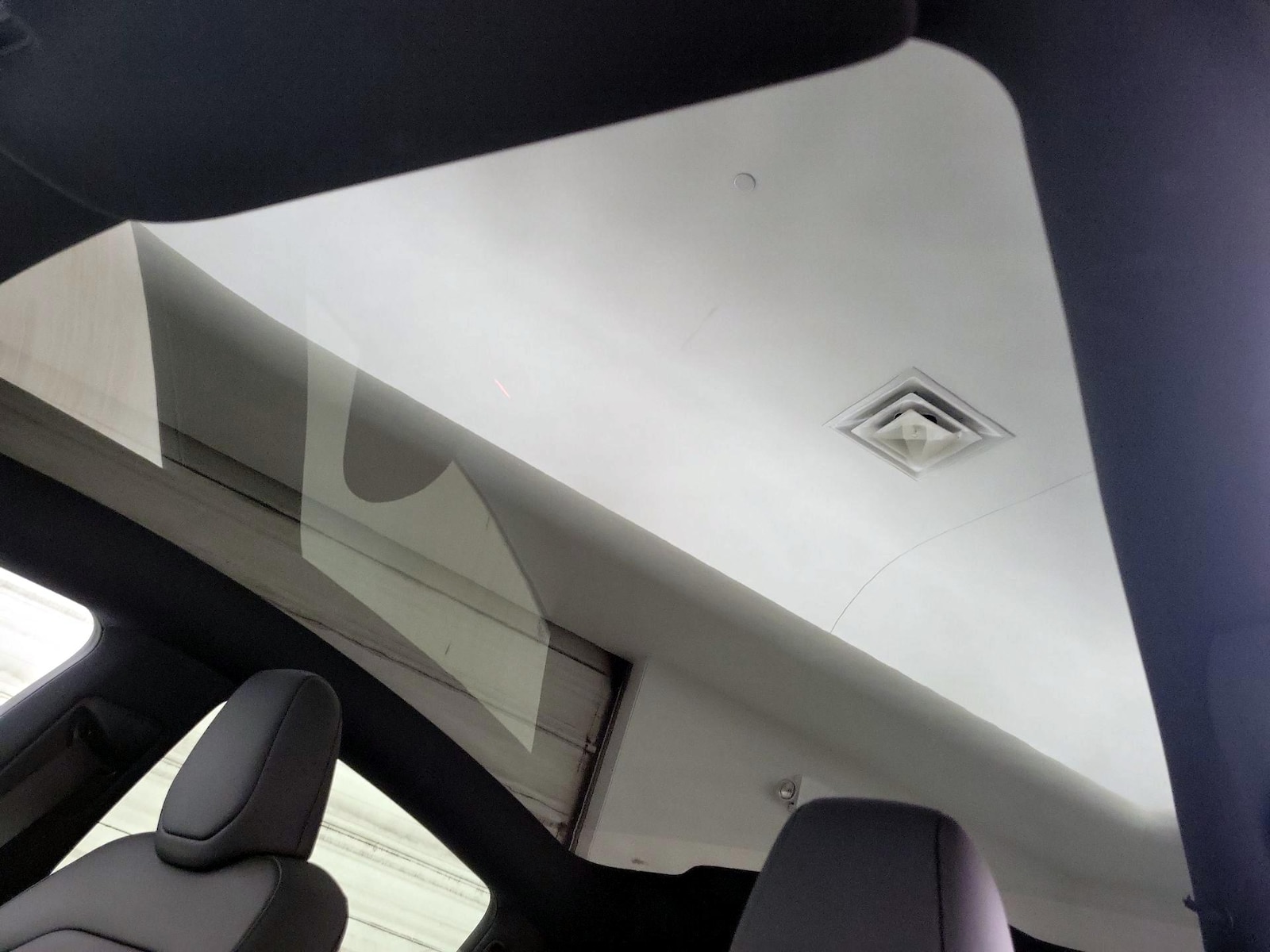 Skylight(s) & Overhead Airbags