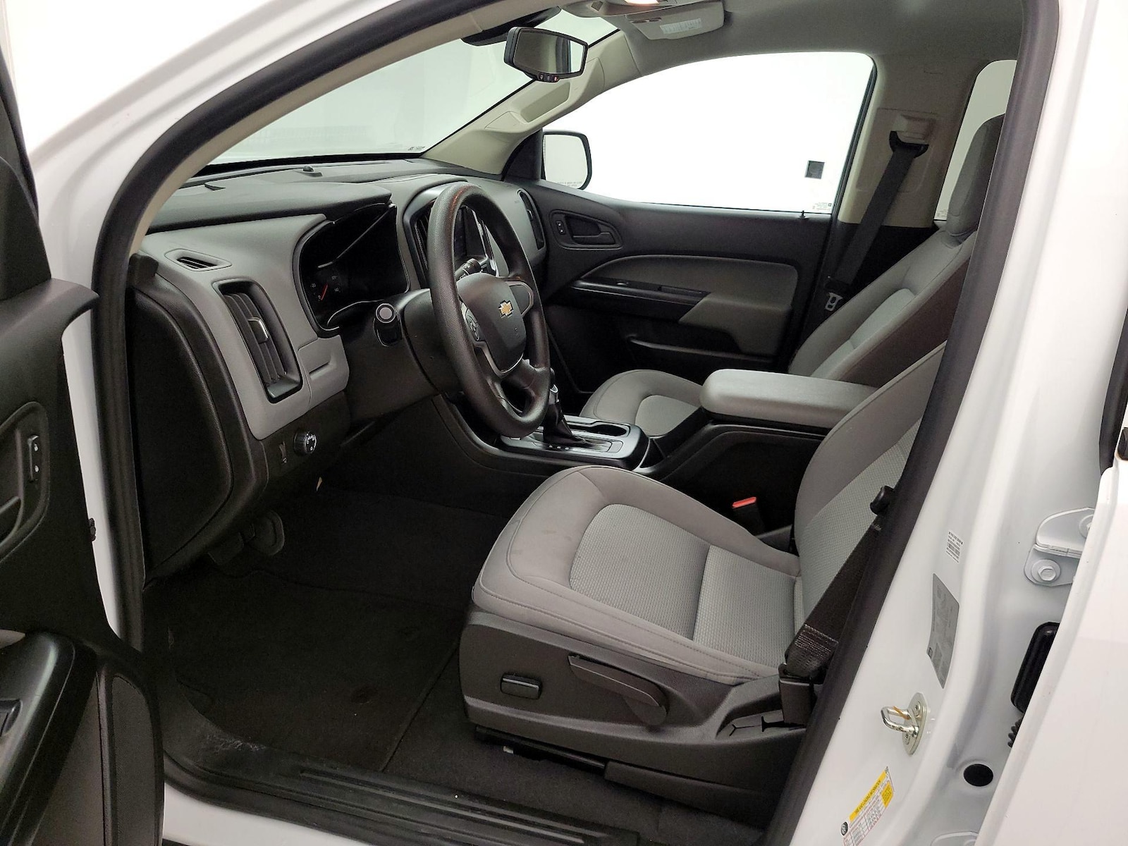 Power Seat(s) & Side Airbags