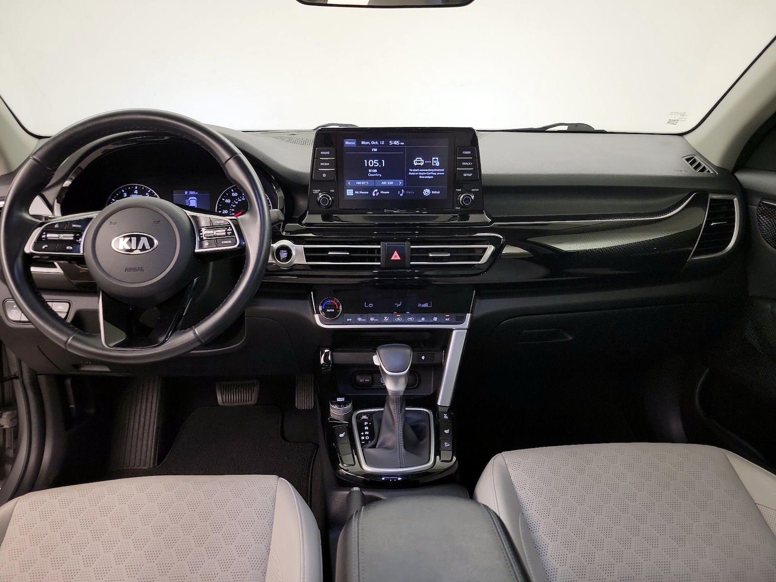 Apple CarPlay® & Android Auto™