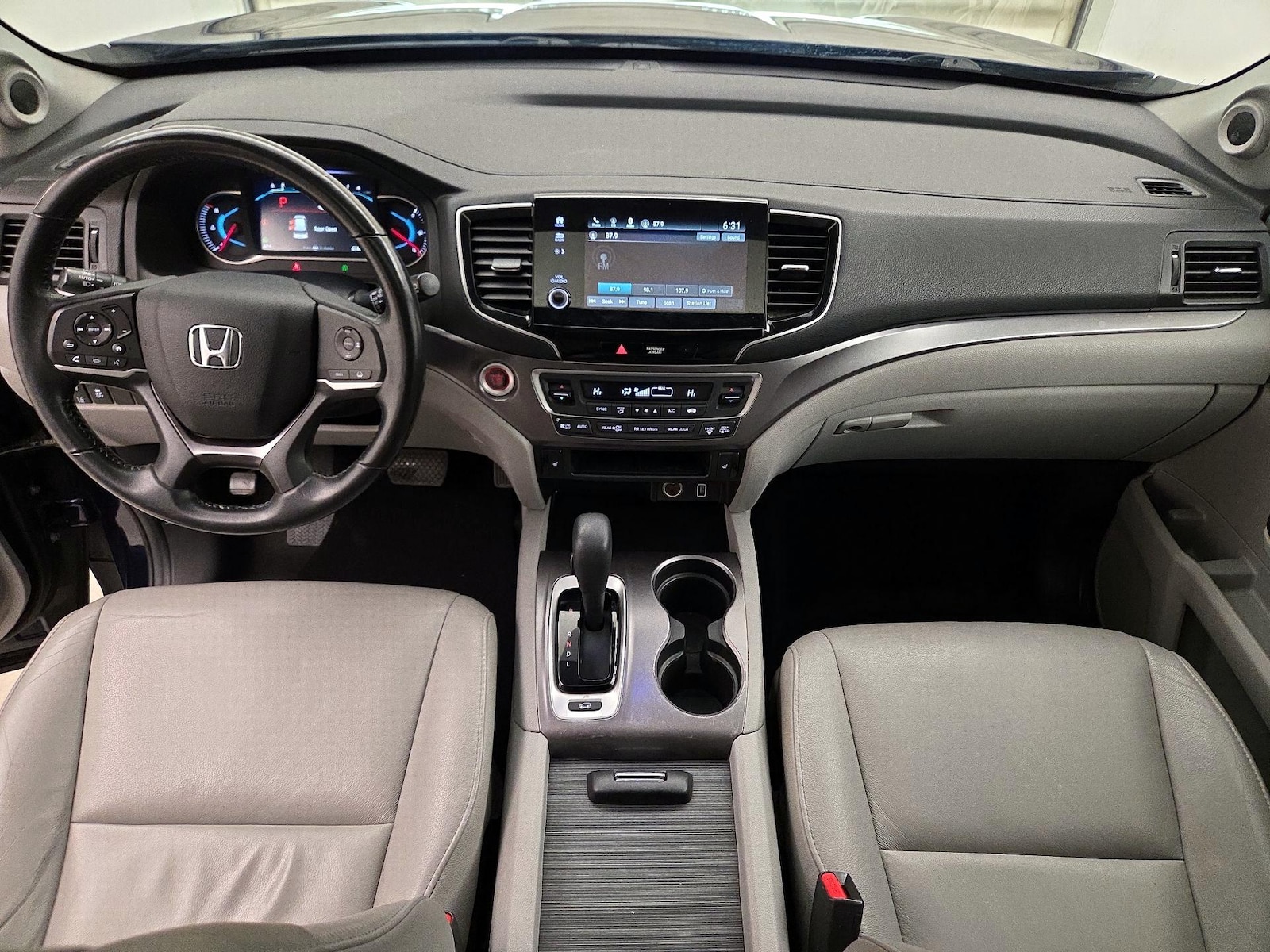 Apple CarPlay® & Android Auto™
