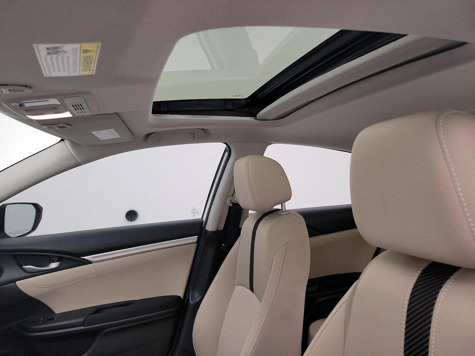 Sunroof(s) & Overhead Airbags