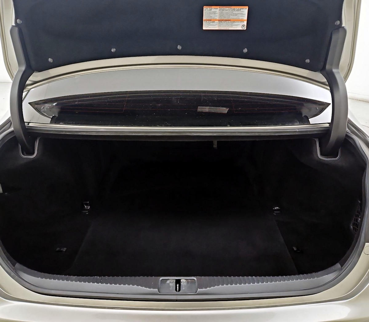 Trunk/Cargo (Seats Up)