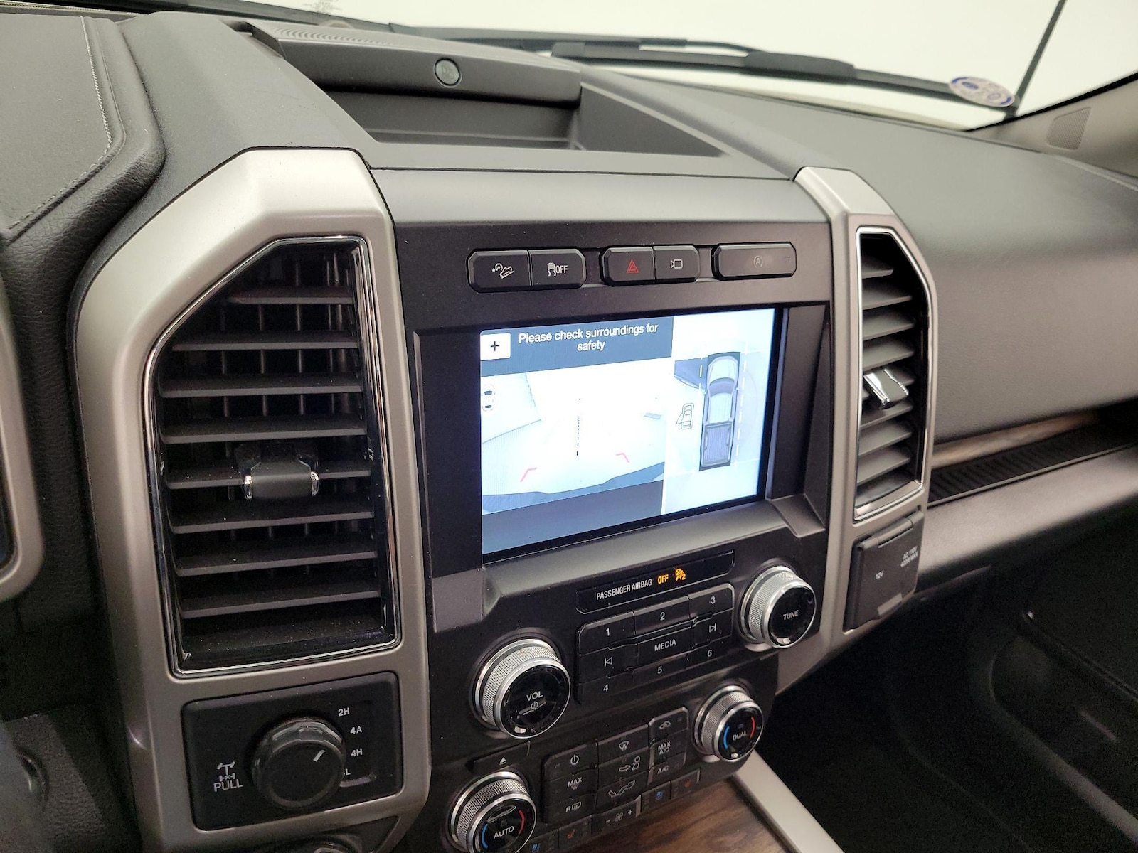 2018 Ford F-150 Lariat - Photo 16