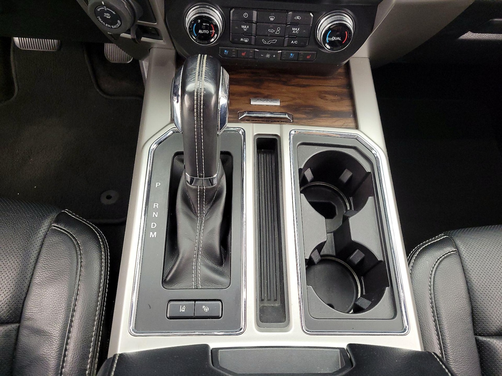 2018 Ford F-150 Lariat - Photo 19