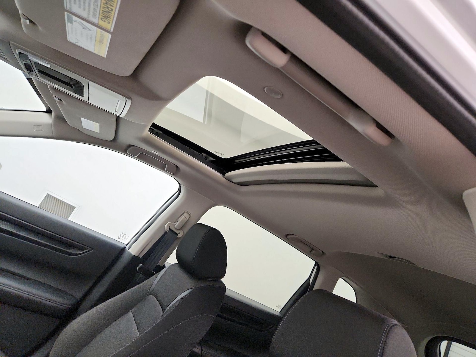 Sunroof(s) & Overhead Airbags