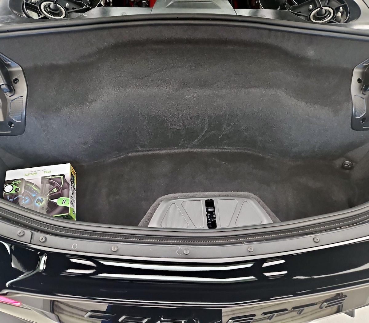 Trunk/Cargo (Seats Up)