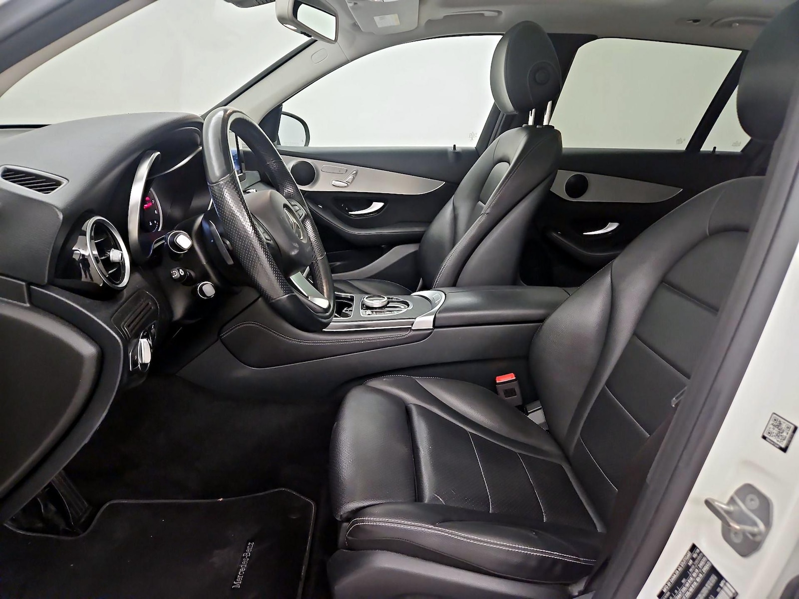 2019 Mercedes-Benz GLC GLC300 - Photo 12