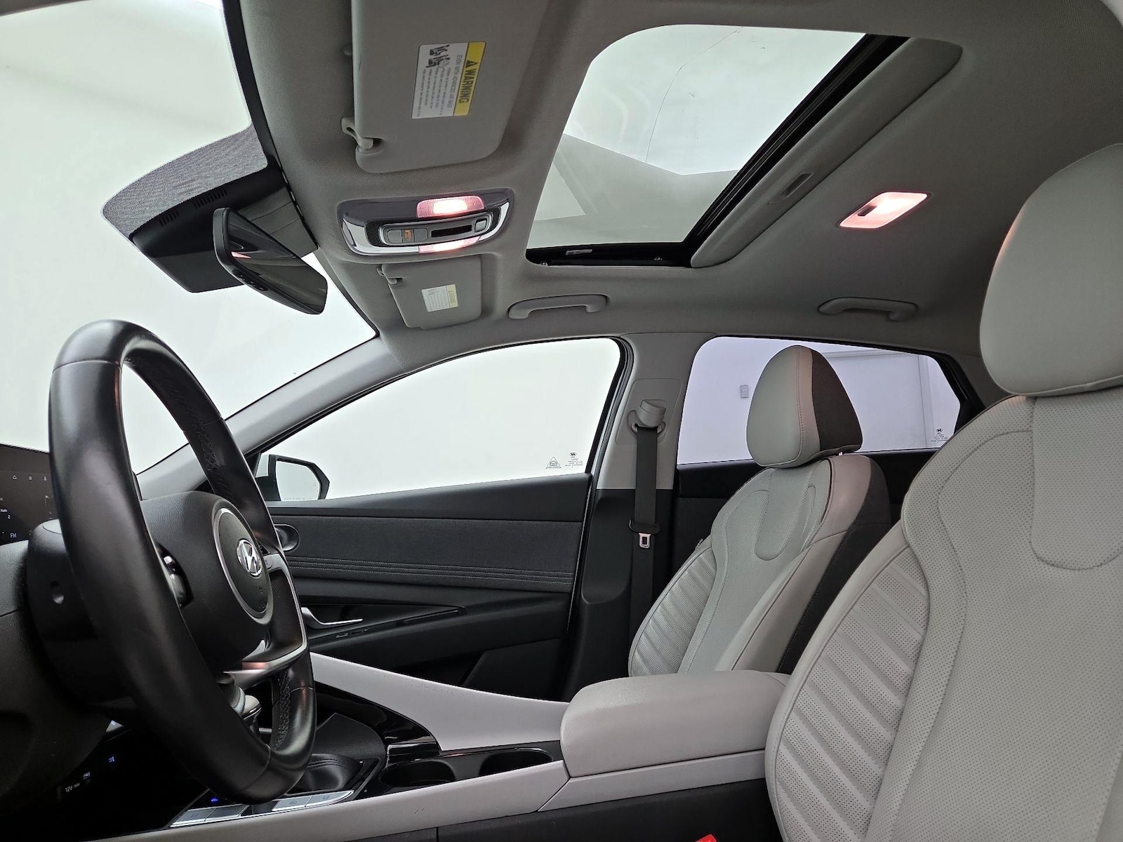 Sunroof(s) & Overhead Airbags