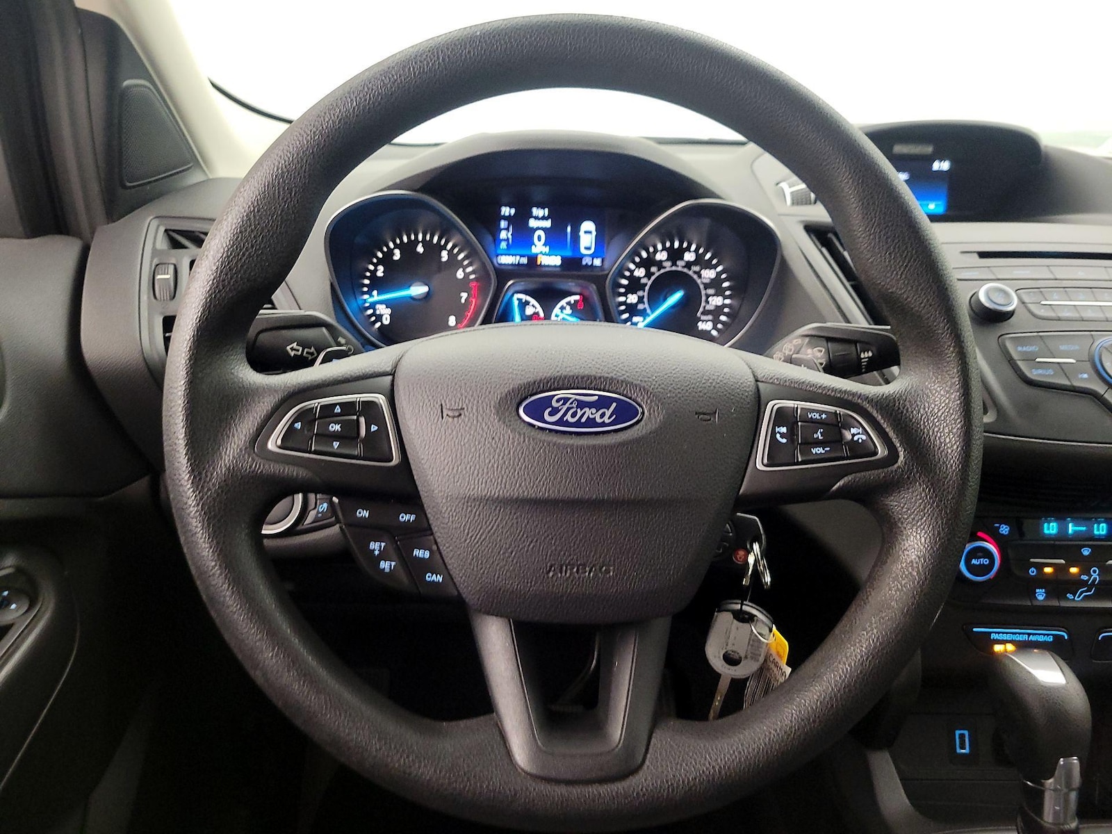 2017 Ford Escape SE - Photo 11