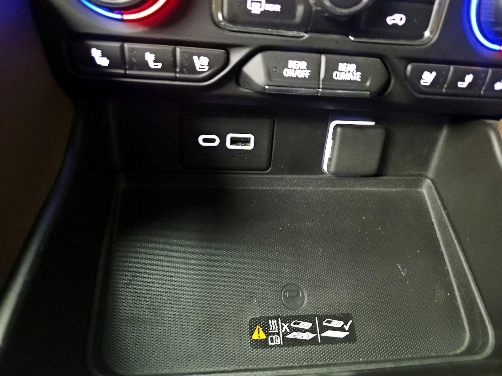 2021 Chevrolet Suburban High Country - Photo 20