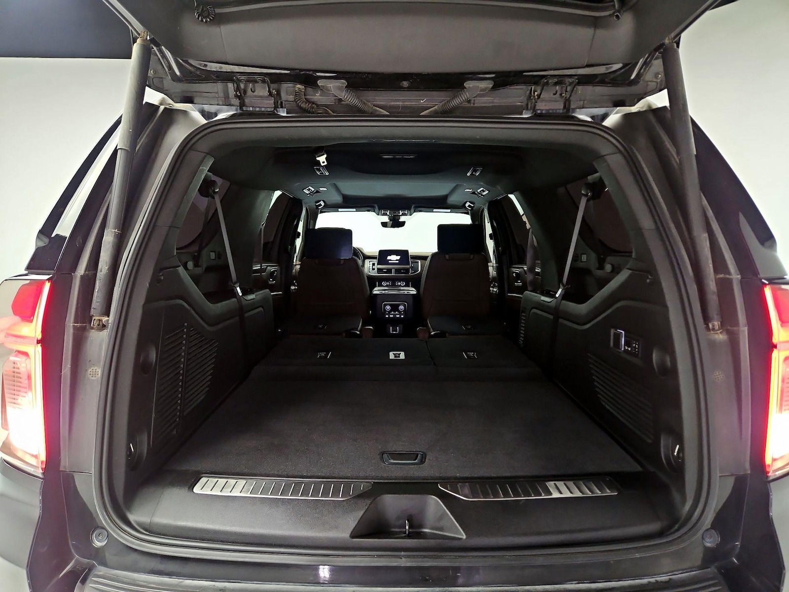 2021 Chevrolet Suburban High Country - Photo 25