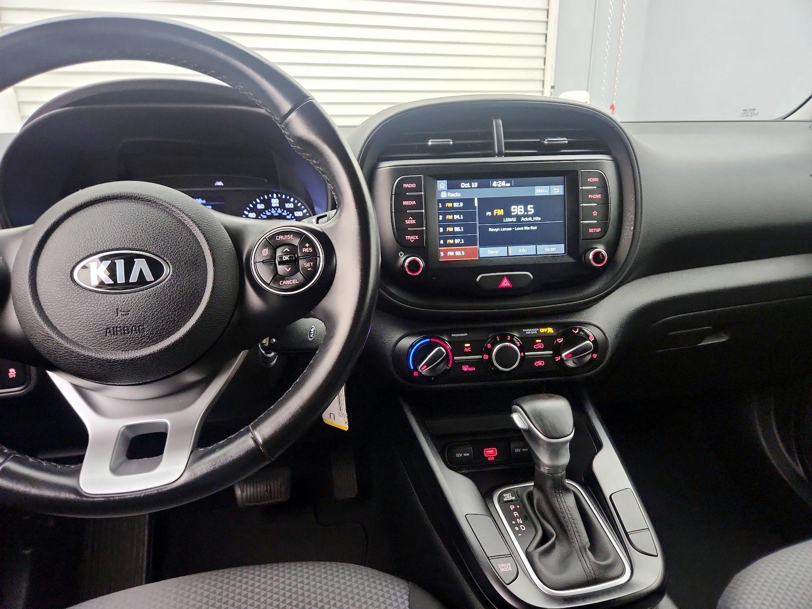 Apple CarPlay® & Android Auto™