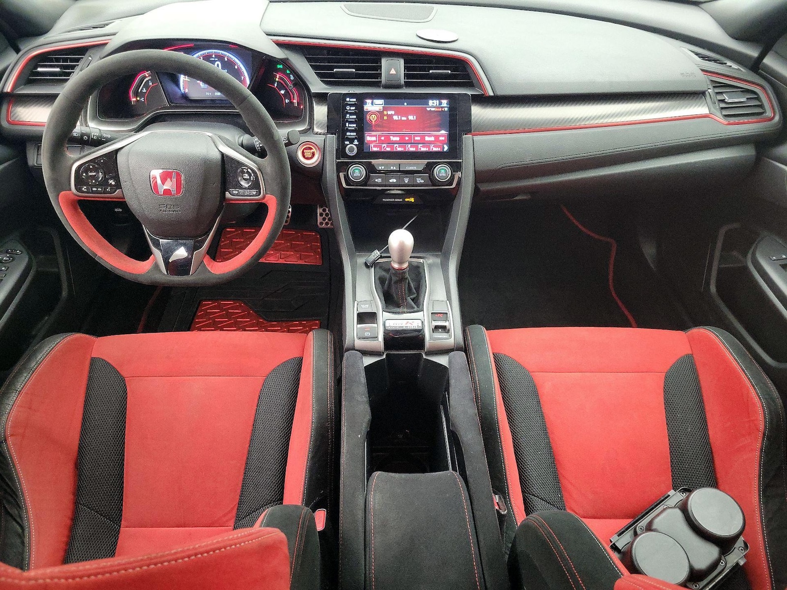 Apple CarPlay® & Android Auto™