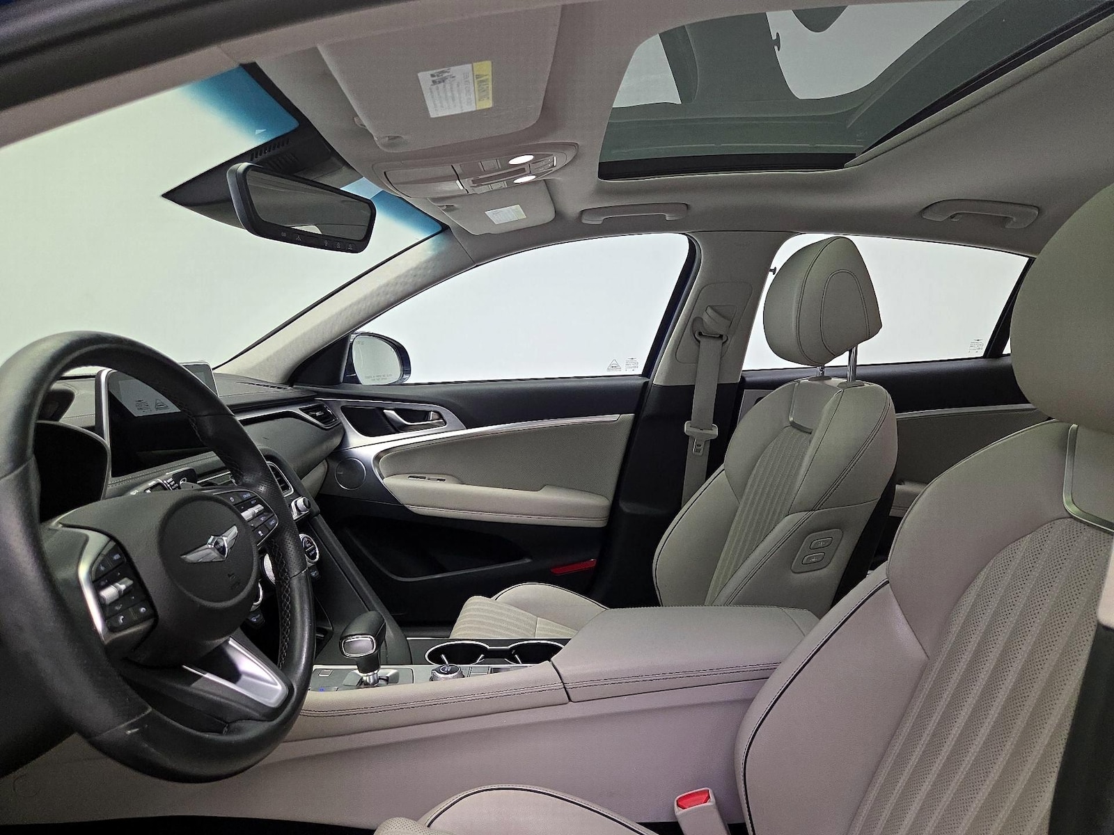Sunroof(s) & Overhead Airbags