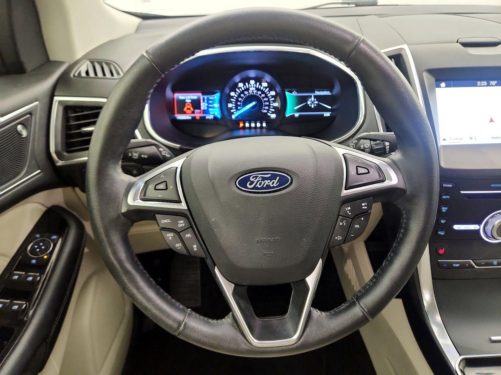 2019 Ford Edge Titanium - Photo 11