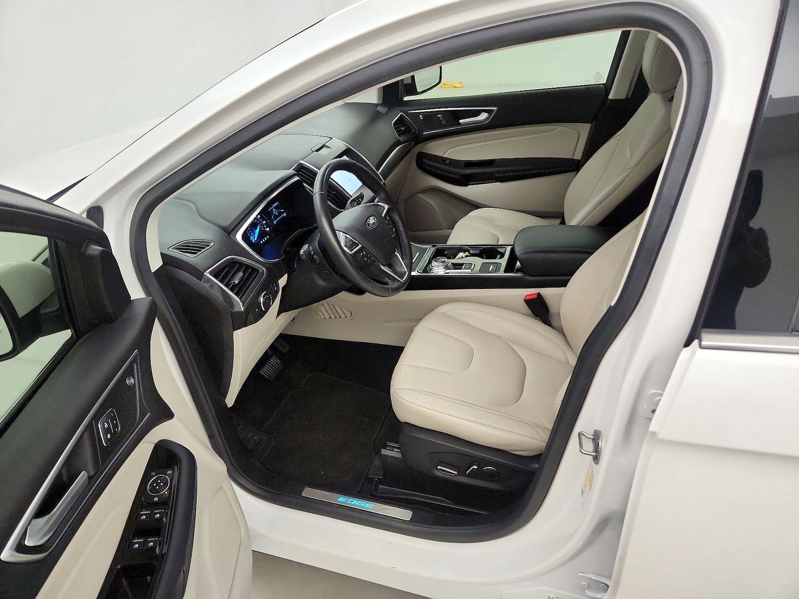 2019 Ford Edge Titanium - Photo 12