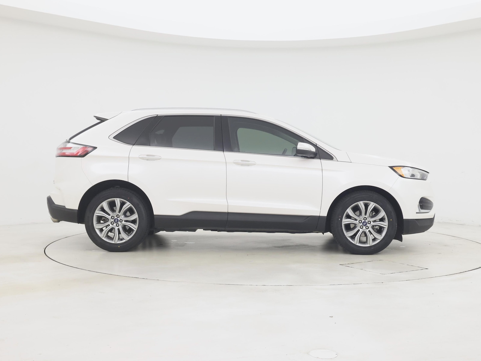 2019 Ford Edge Titanium - Photo 8
