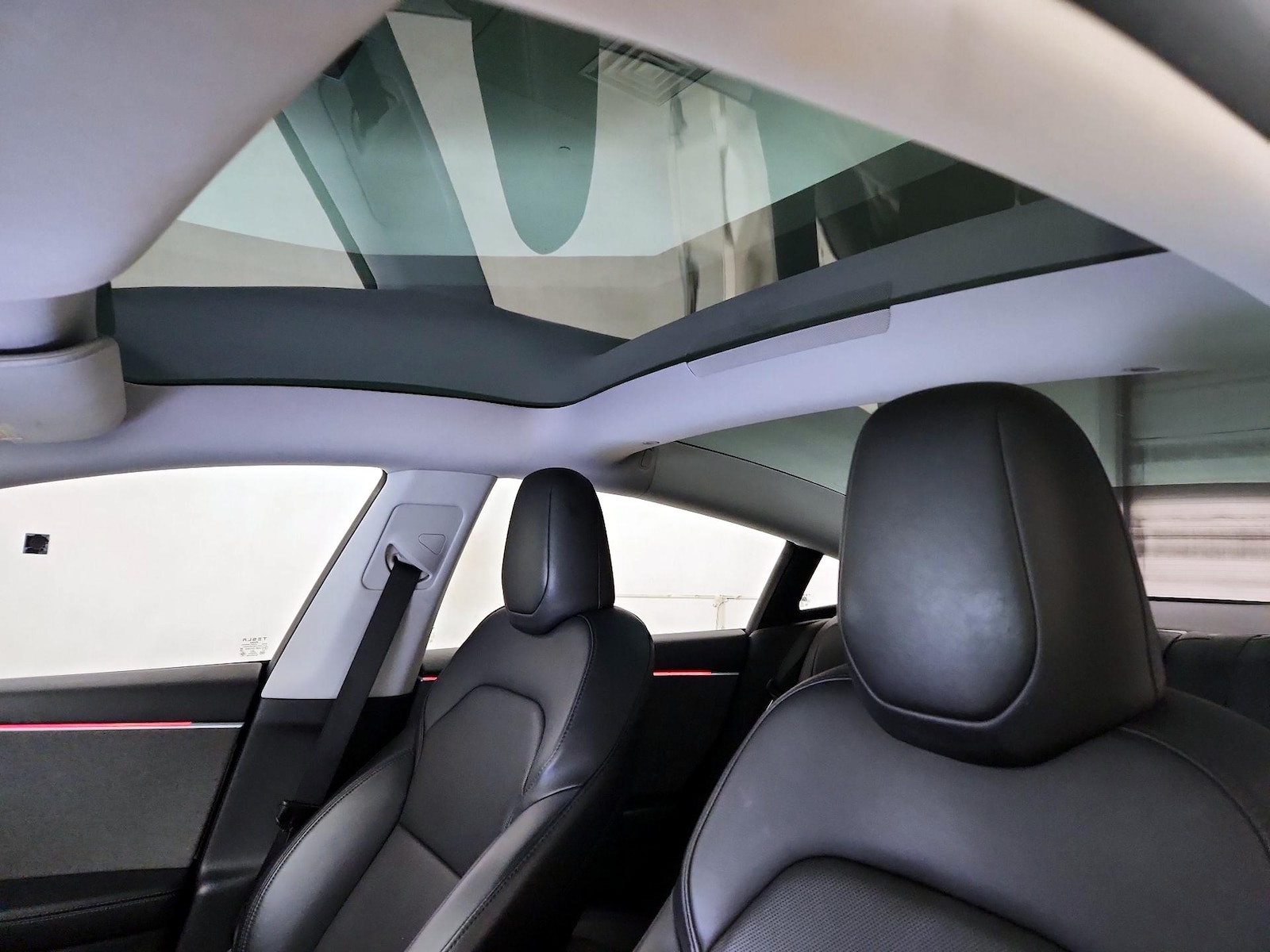 Skylight(s) & Overhead Airbags