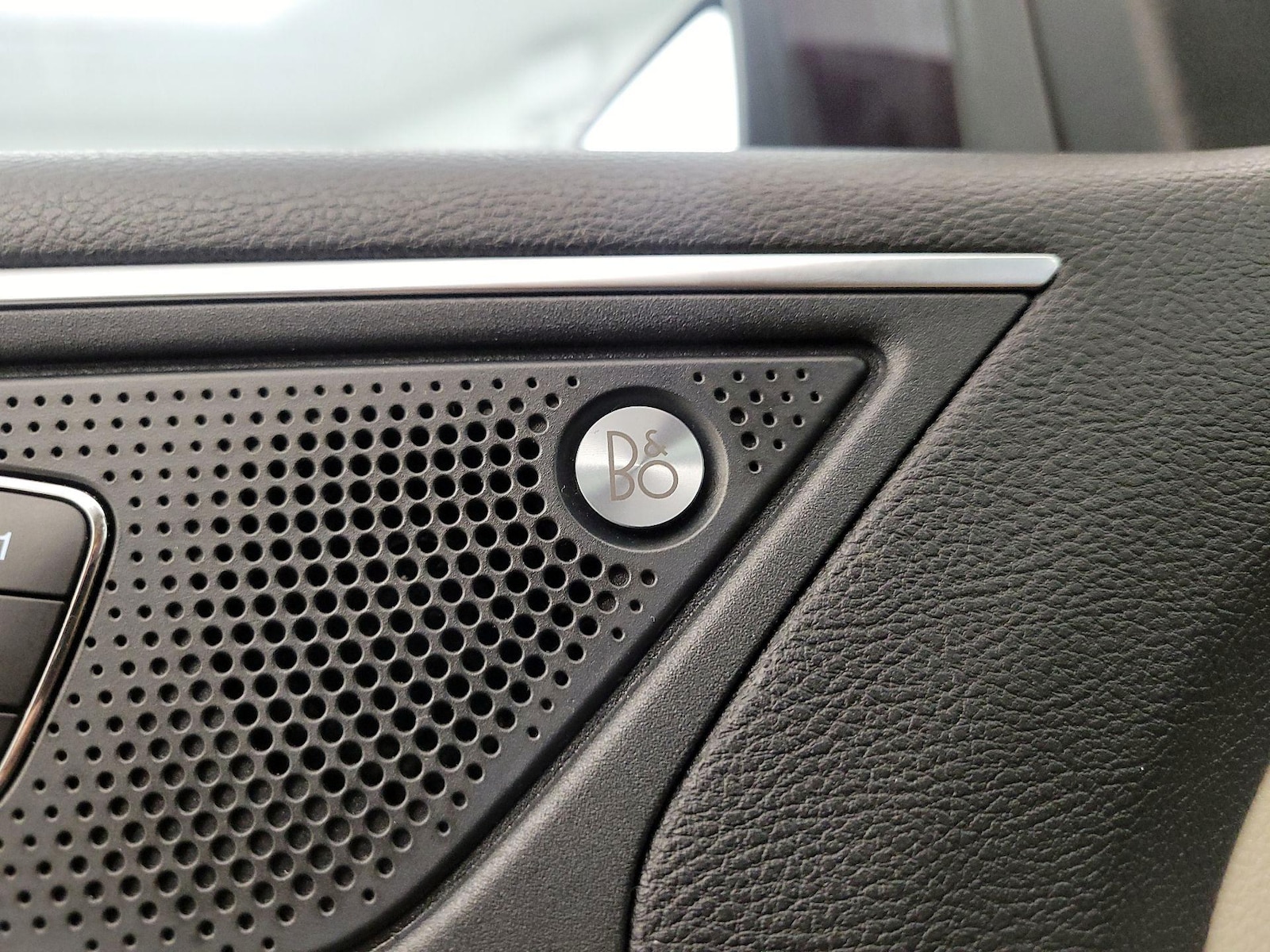 2019 Ford Edge Titanium - Photo 24