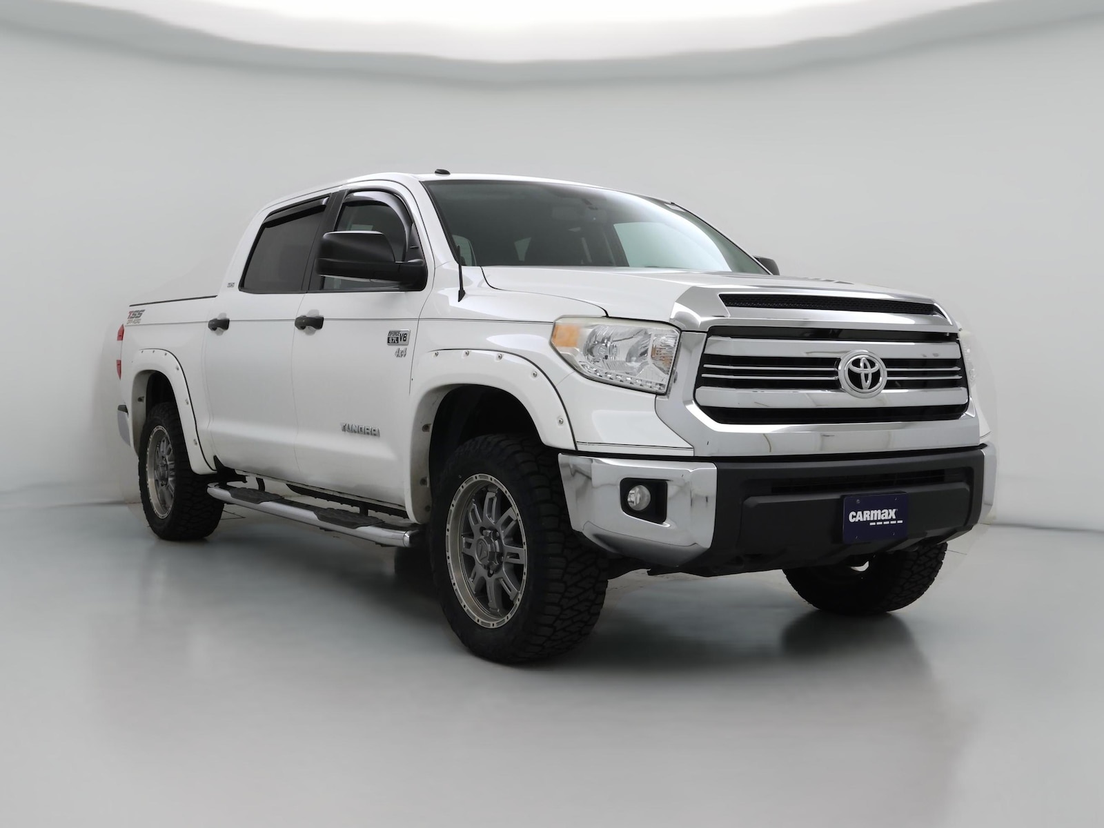 Bed Liner & Tow Hitch
