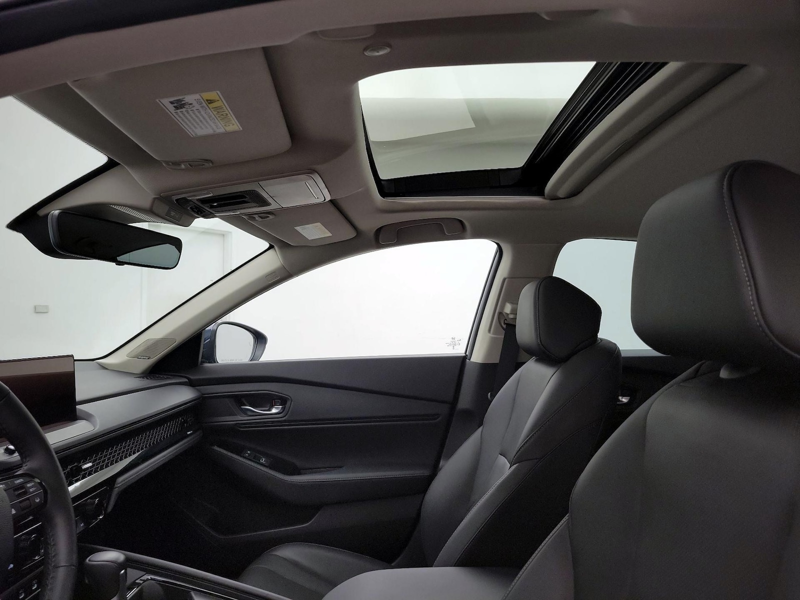 Sunroof(s) & Overhead Airbags