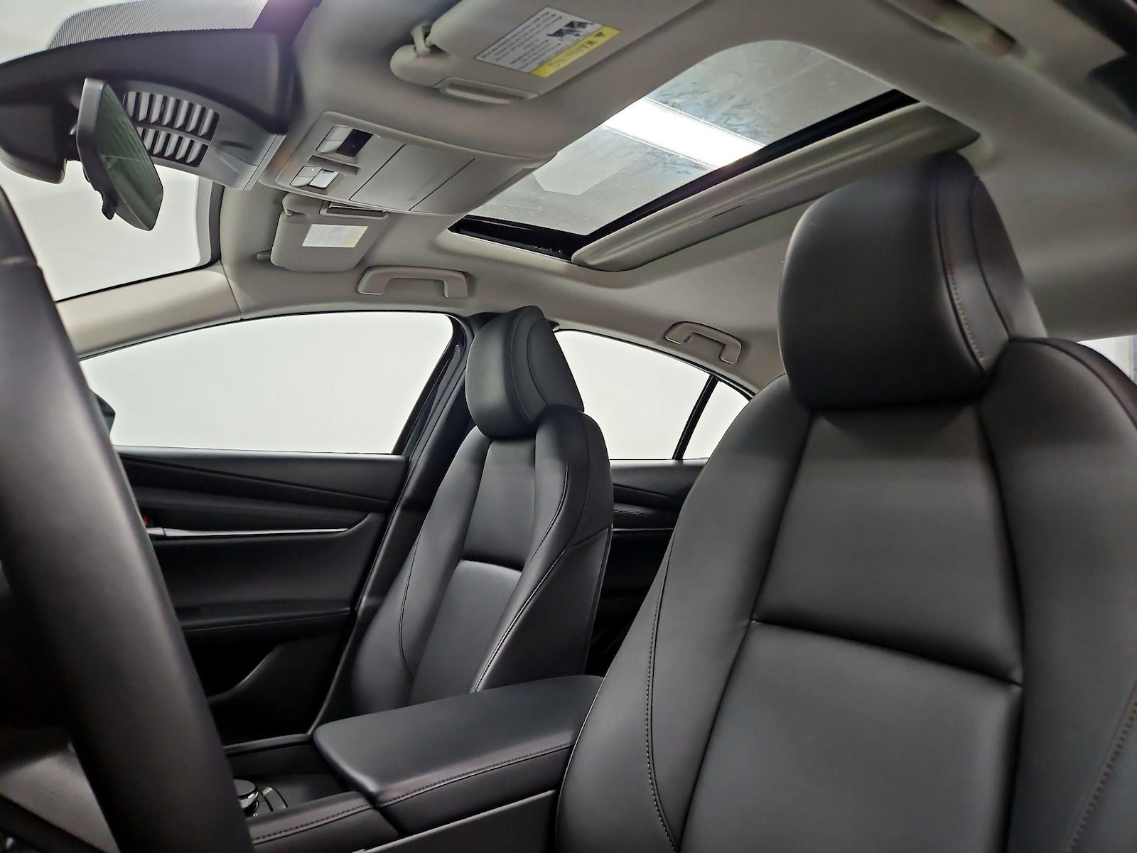 Sunroof(s) & Overhead Airbags