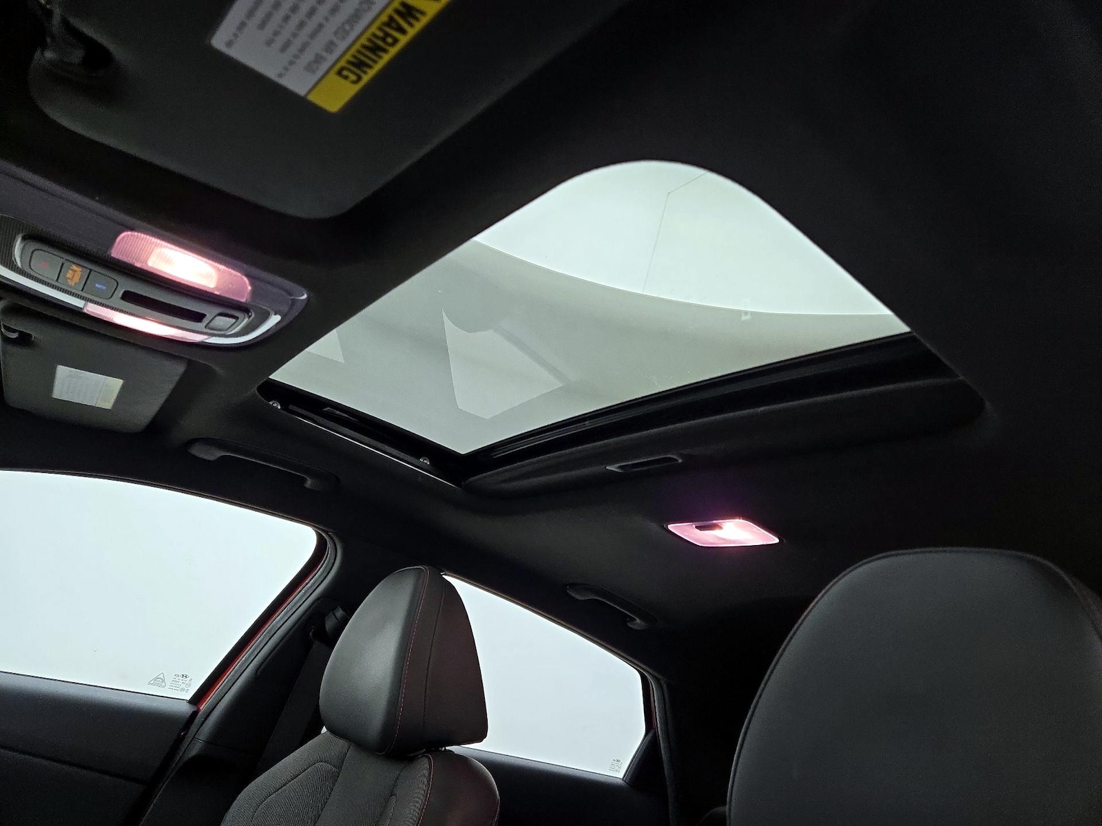 Sunroof(s) & Overhead Airbags