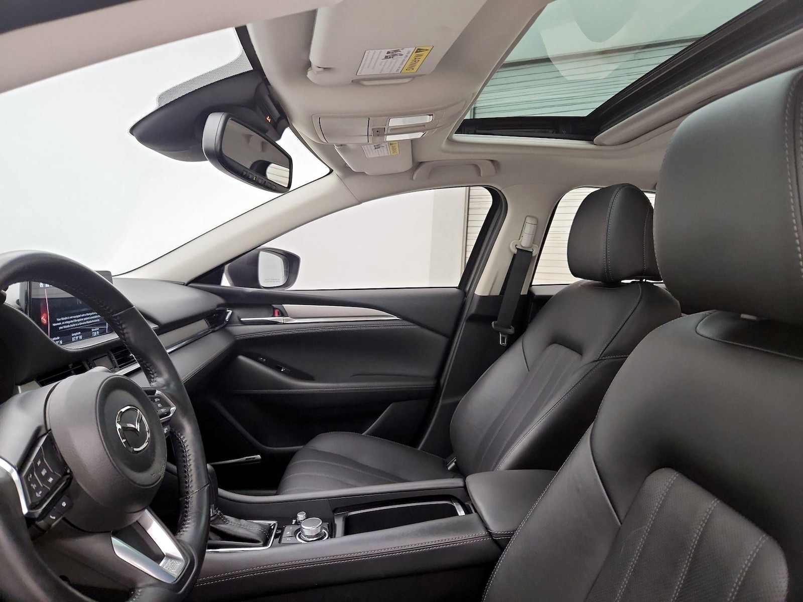Sunroof(s) & Overhead Airbags