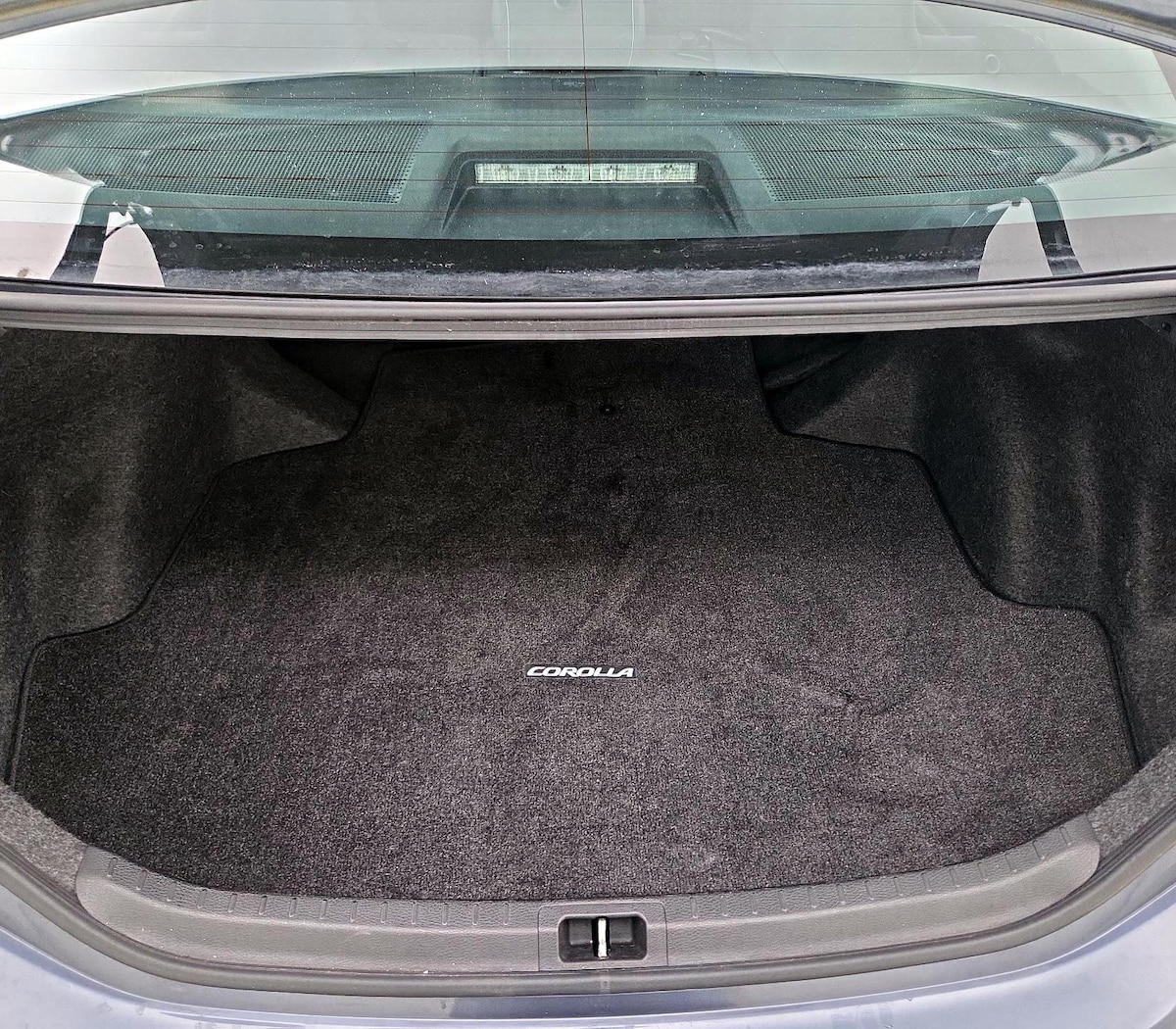 Trunk/Cargo (Seats Up)