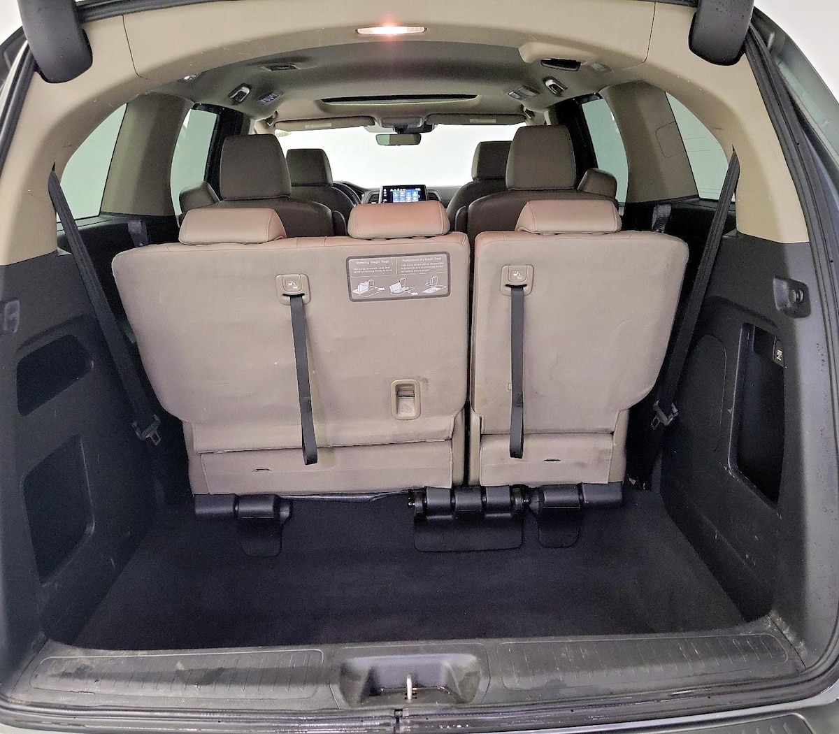 Trunk/Cargo (Seats Up)